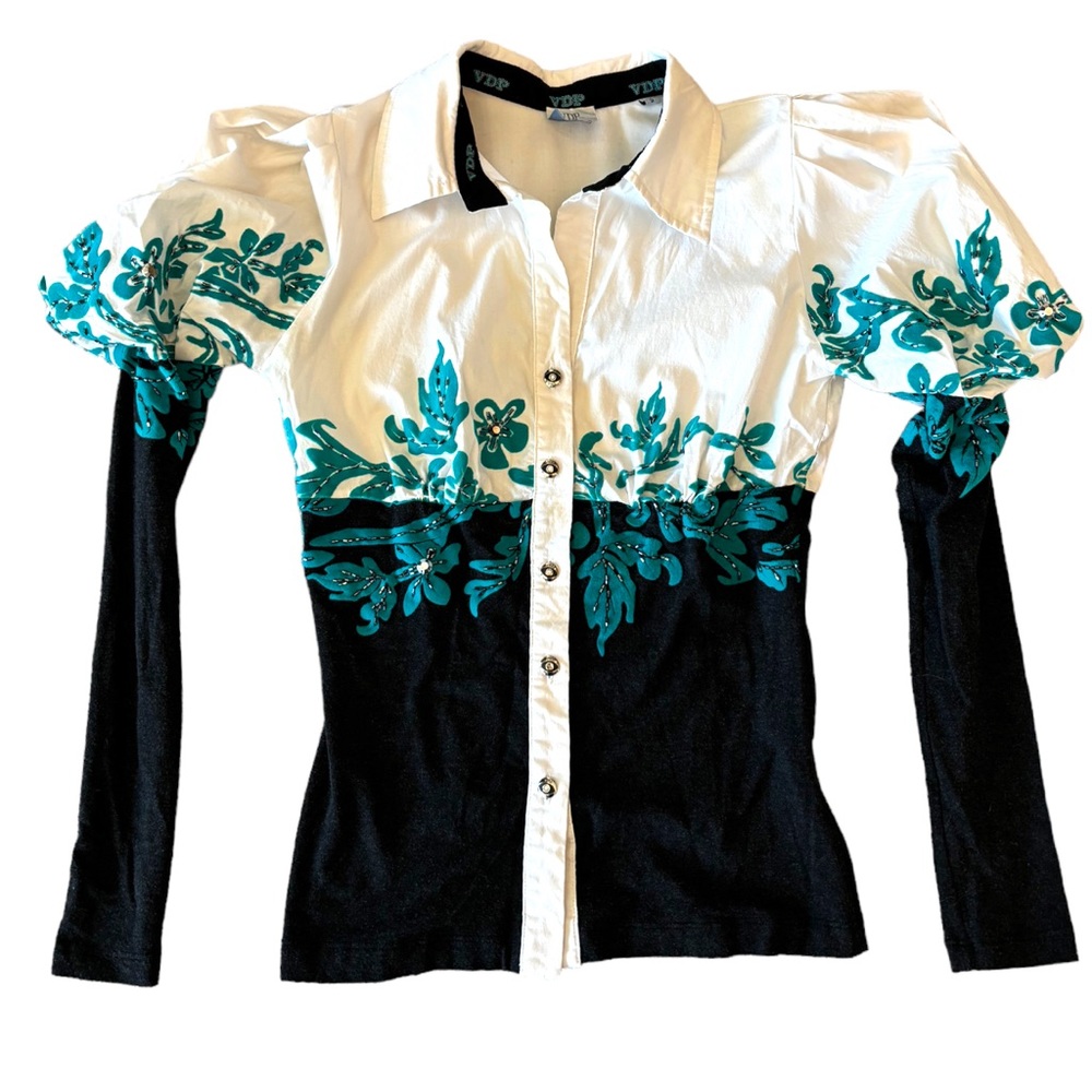 VDP Beaded Puff Sleeve Stretch Top - Picture 3 of 8